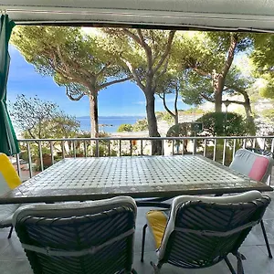 Appartement Bernie, Roses